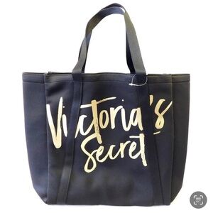 NWT Victoria’s Secret insulated tote bag.